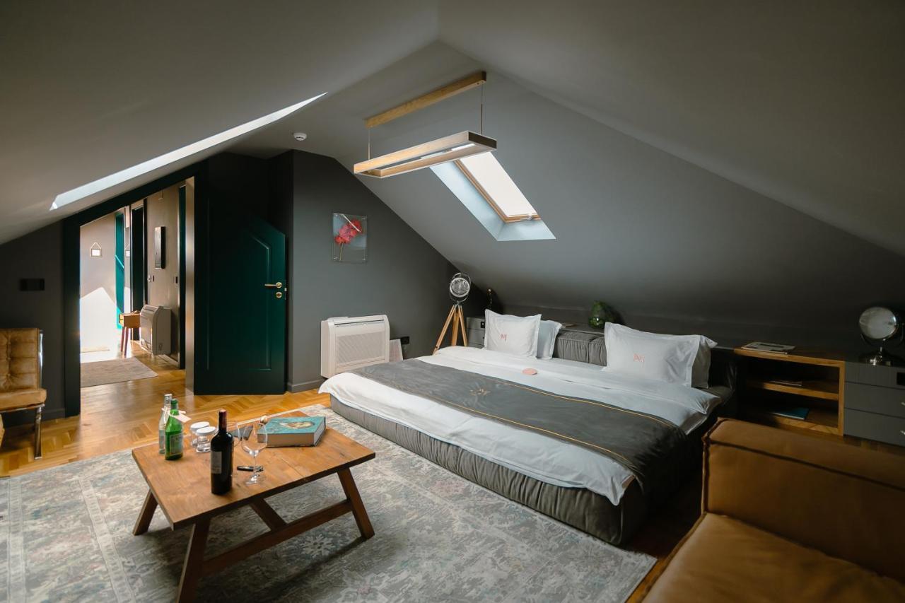 Mert Boutique Hotel คอร์เชอ ภายนอก รูปภาพ